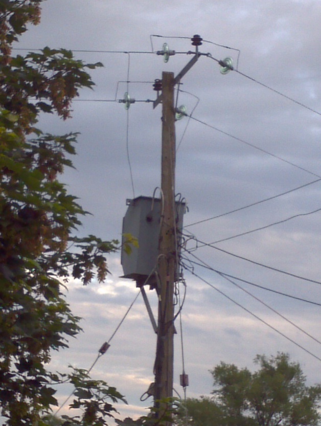 Transformer 31/0174 near Thornes Meadow, Dunchideock Transformer 31/0174 near Thornes Meadow, Dunchideock